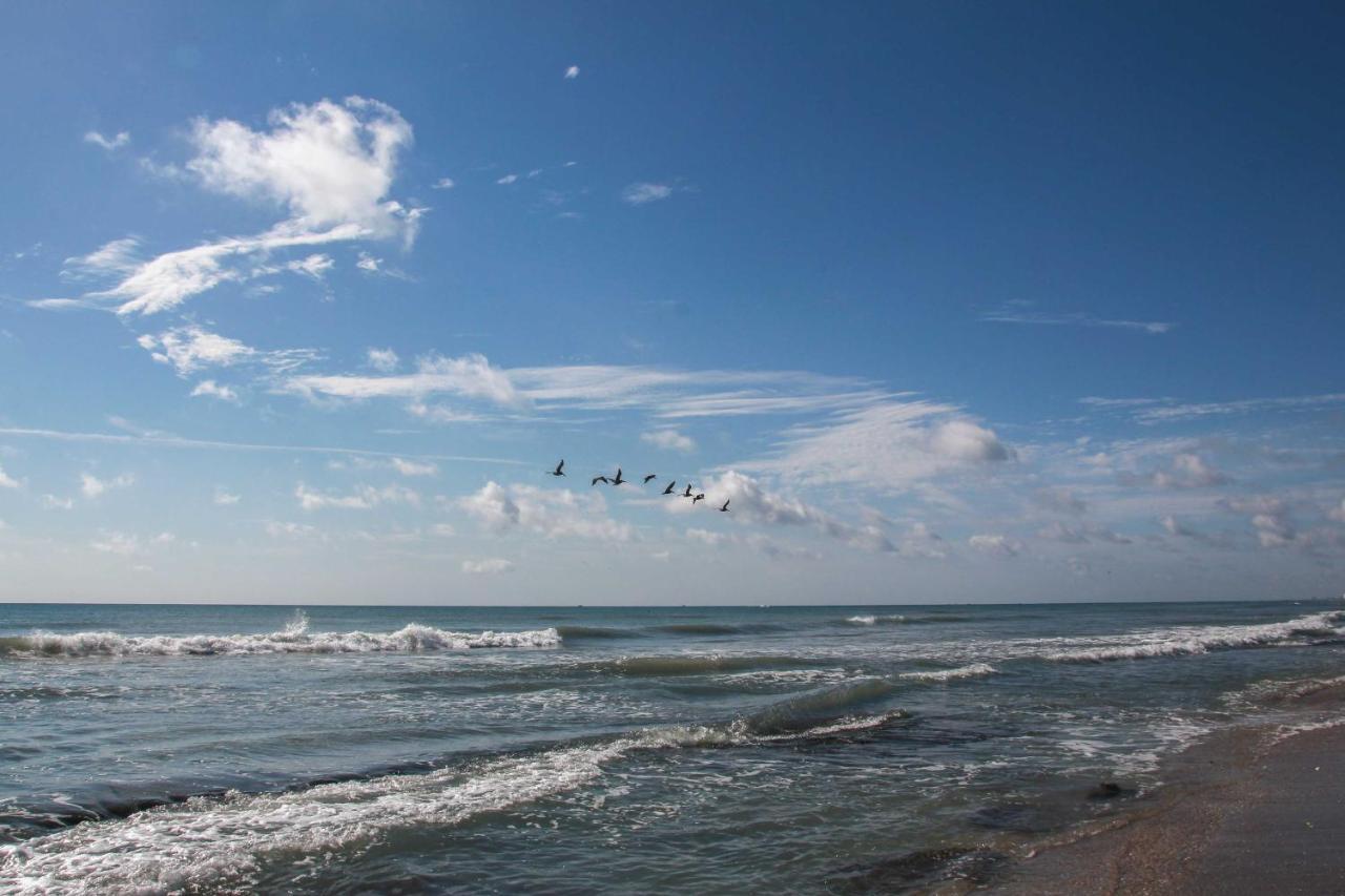 Walk To Shore Satellite Beach Condo With Ocean View Zewnętrze zdjęcie